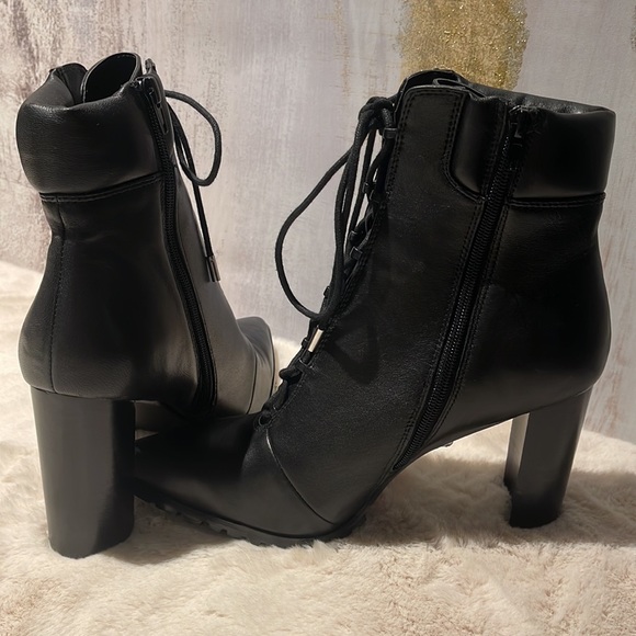 Steve Madden Shoes - Steve Madden Women’s Illisa ankle boot black - Size 11😍🎁